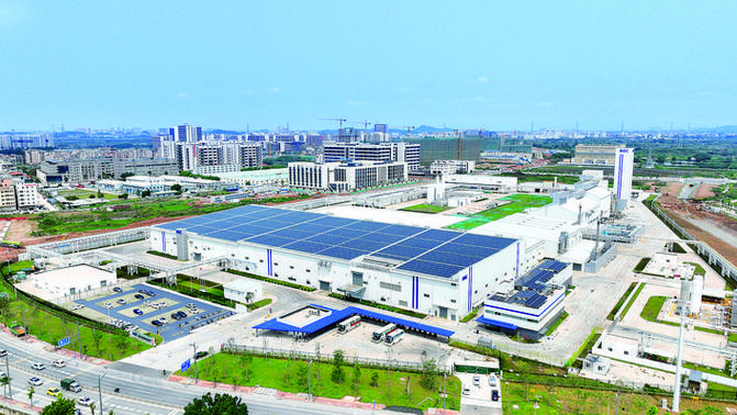 惠州工厂制造全球最大第11代玻璃基板原板